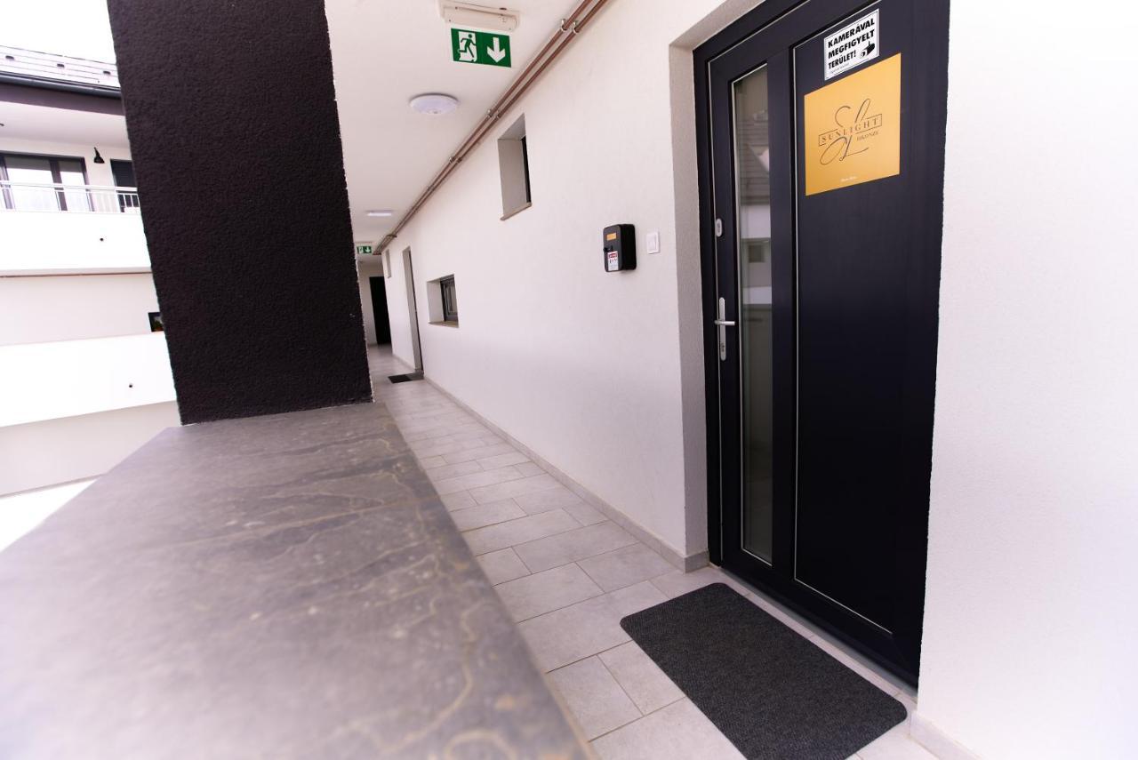 Starlight Bronze Szeged- Exclusive Apartment Luaran gambar